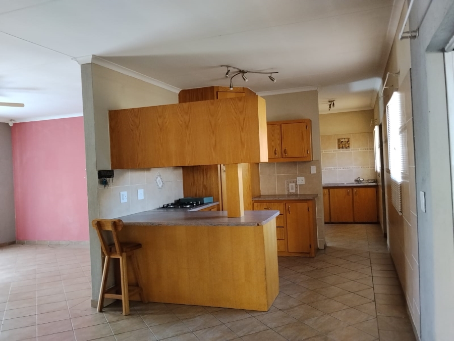 3 Bedroom Property for Sale in Waterval East North West
